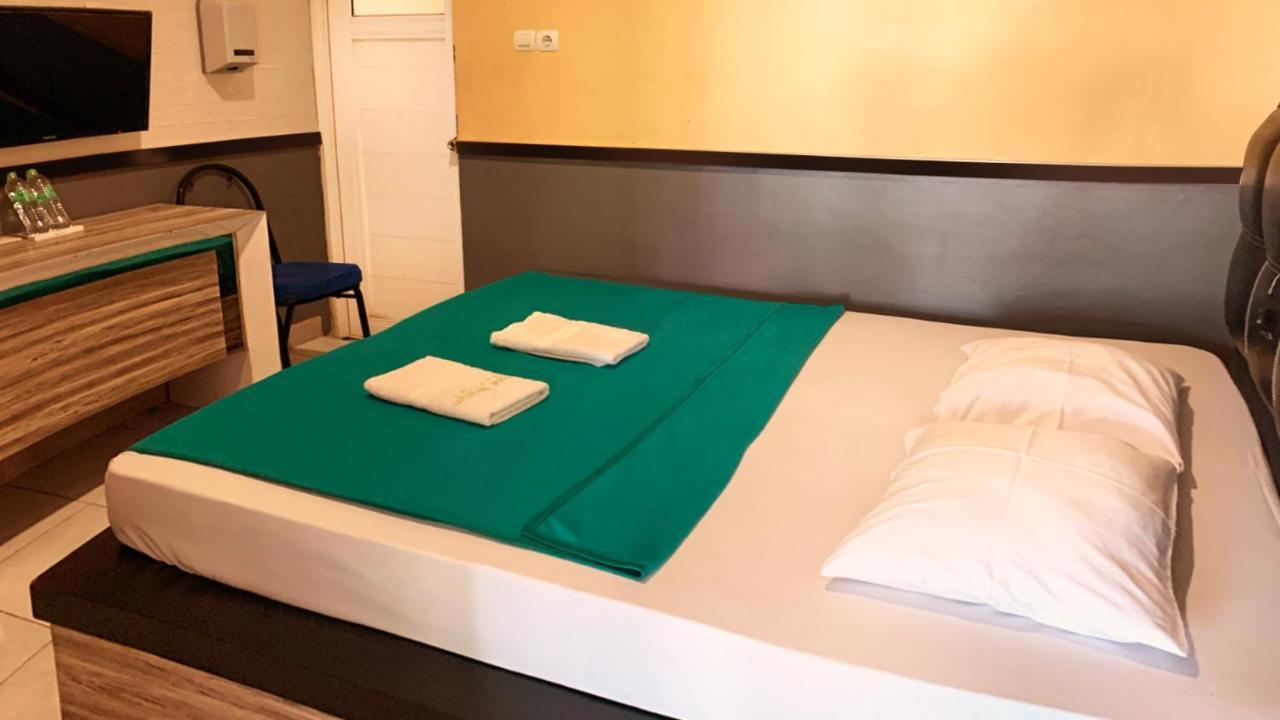 Auberge de jeunesse Omah Pelem Syariah à Semarang Extérieur photo