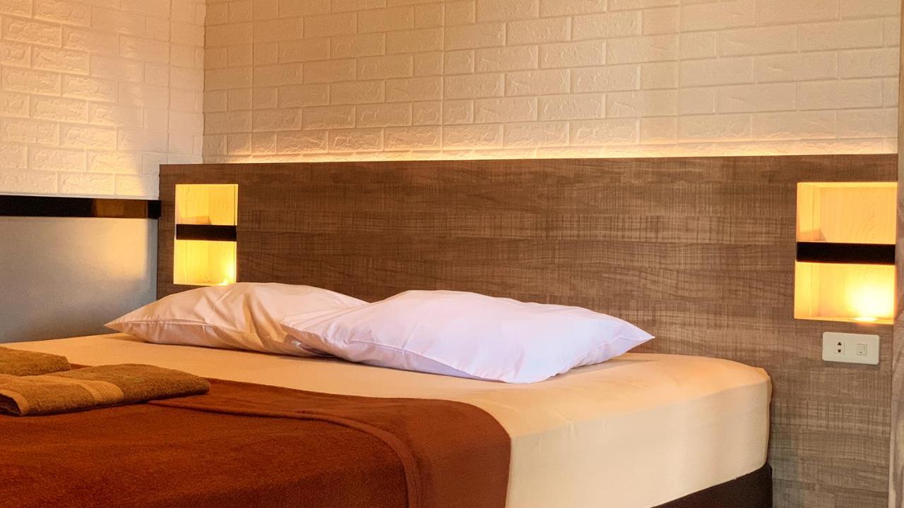 Auberge de jeunesse Omah Pelem Syariah à Semarang Extérieur photo